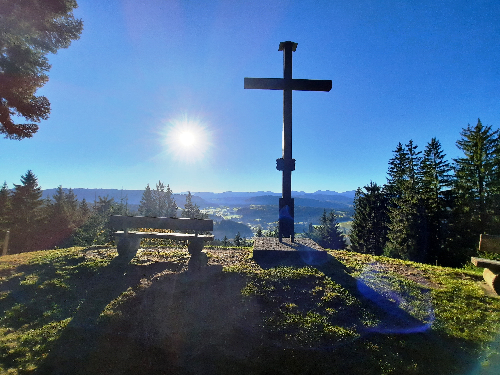 Ausflugtipp Weitnau: Sibratshofer und Riedholzer Kugel – Eine Kugel-runde Sache