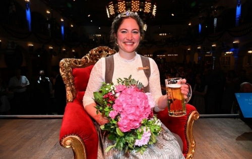 Mona Sommer aus Weitnau ist neue bayerische Bierkönigin
